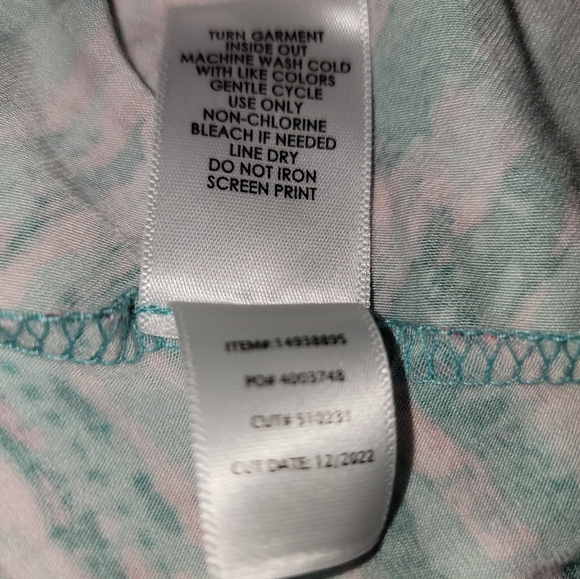 NEW NWT Torrid Plus Size Midi Super Soft Hankerchief Sangria Sunset Dress Sz 2X - Picture 7 of 8